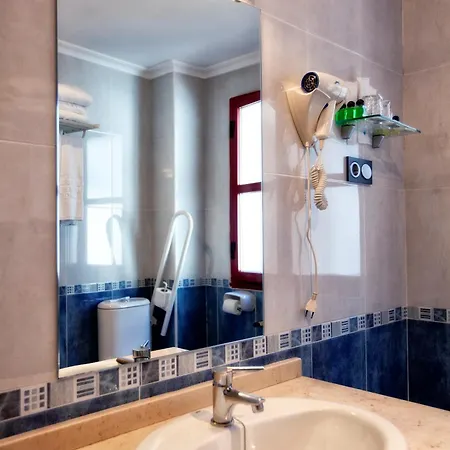 酒店 唐曼纽尔酒店 4*