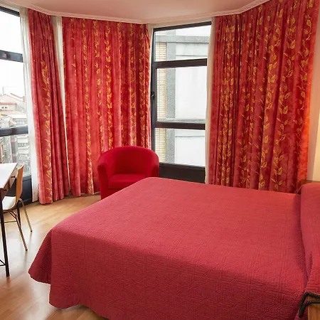 Don Manuel Хихон