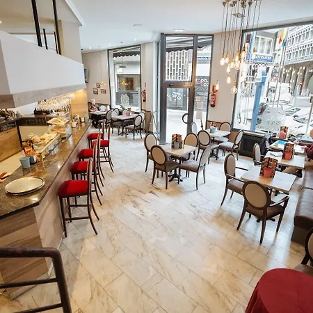 唐曼纽尔酒店 希洪