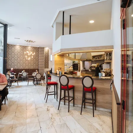 唐曼纽尔酒店 4* 希洪